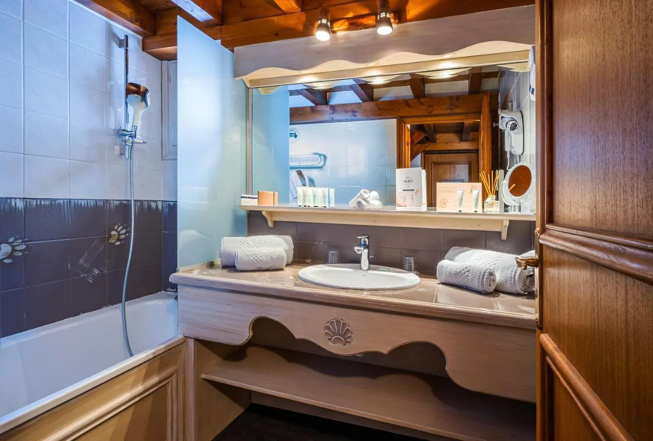 Hotel Les Campanules By Les Etincelles Tignes 4*,  France